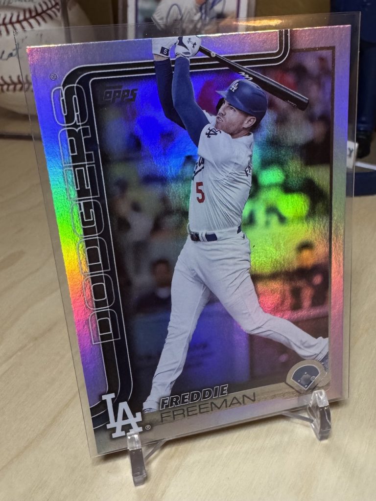 2025 Topps #239 Freddie Freeman Rainbow Foil reflection